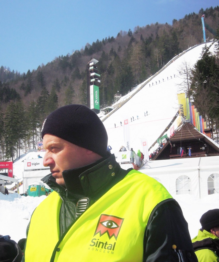 Planica 2013 Varovanje Sintal - varnostniki in varnostnice